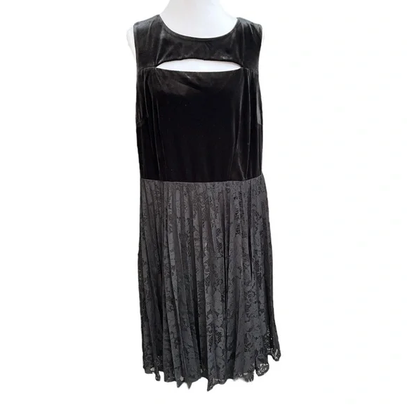 Lane Bryant | Dresses | Lane Bryant Velvet Lace Pleated Midi Dress Black Size 8 | Poshmark Lane Bryant | Dresses | Lane Bryant Velvet Lace Pleated Midi Dress Black Size 8 | Poshmark